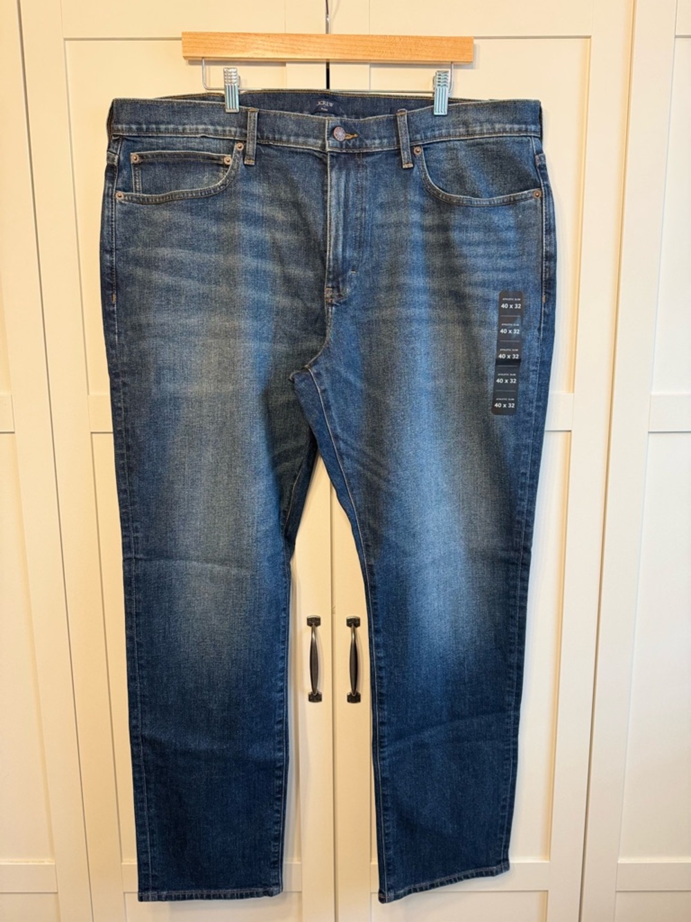 J.Crew Factory Athletic Slim-Fit Jean in Signature Flex Dark Wash Size 40x32 - Picture 3 of 6